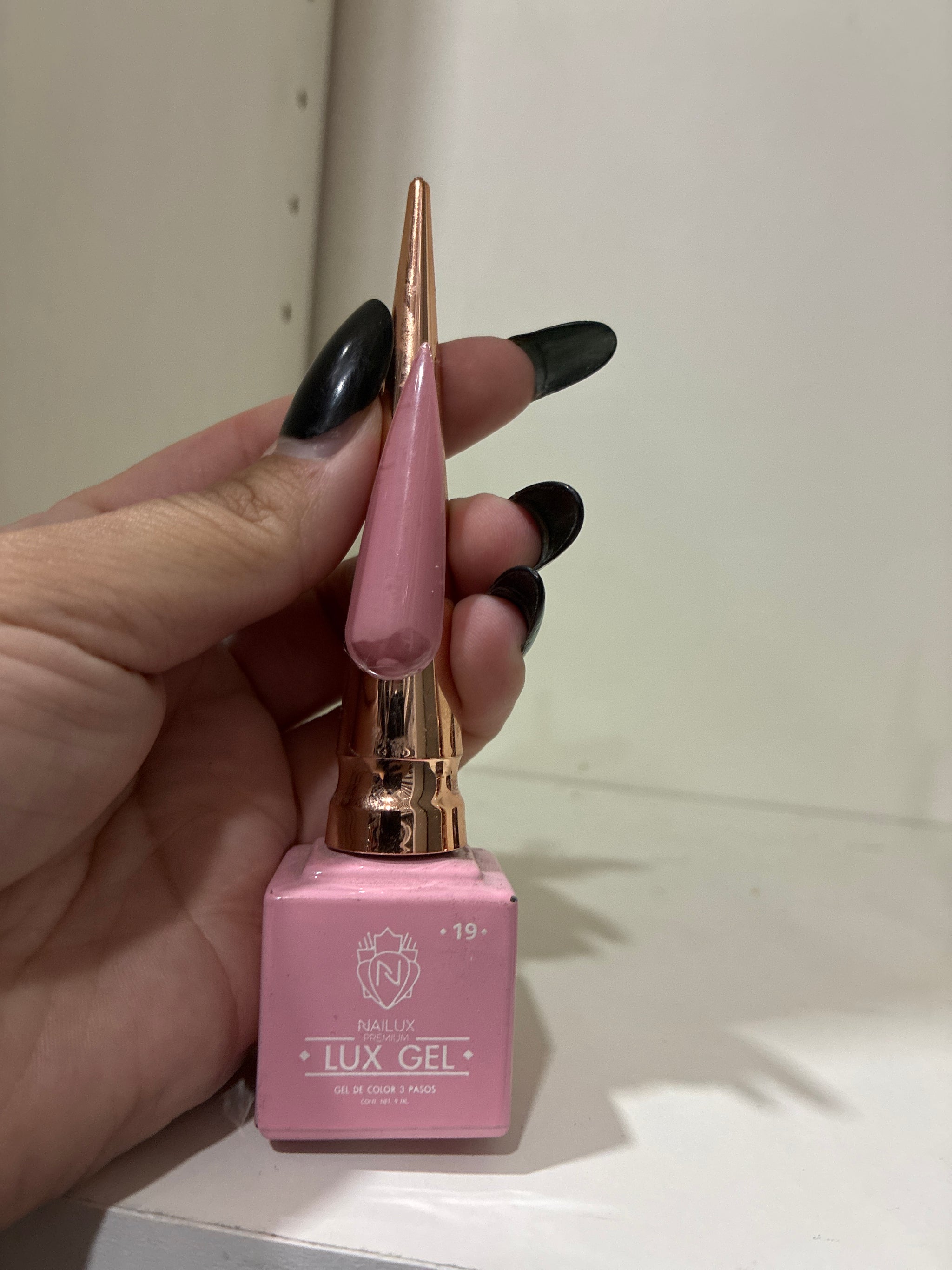 Nailux Gel Individual – A&G Nail Supplies Inc